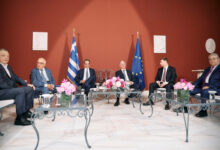 «Πυρετός»-για-τη-δεξίωση-για-την-Αποκατάσταση-της-Δημοκρατίας:-Ποιοι-πάνε-και-ποιοι-όχι