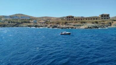 Βίντεο:-Η-διάσωση-θαλάσσιας-χελώνας-από-πλήρωμα-σκάφους-στη-Σύρο