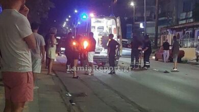 Σοβαρό-τροχαίο-στη-Λαμία,-δύο-μηχανάκια-συγκρούστηκαν-μεταξύ-τους,-διασωληνώθηκε-ένας-νεαρός