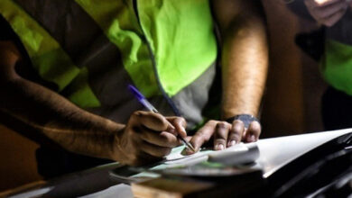 Αδήλωτη-εργασία:-Οι-εργαζόμενοι-που-κρύβονταν-σε-φέρετρα-και-η-mercedes-του-Μοχάμεντ