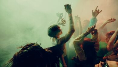 «grief-rave»:-Το-ρέιβ-πάρτι-όπου-οι-άνθρωποι-πηγαίνουν-για-να-πενθήσουν-μαζί
