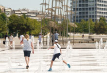 Στους-41-βαθμούς-σήμερα-ο-υδράργυρος:-Σε-ποιες-περιοχές-αναμένονται-βροχές,-η-πρόγνωση-της-ΕΜΥ