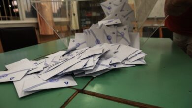Δημοσκόπηση-interview:-Στο-26,8%-η-ΝΔ,-σταθερά-δεύτερη-η-ΕΛΑΣ,-εκτός-Βουλής-ο-ΣΥΡΙΖΑ-με-1%