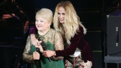 Η-Άννα-Βίσση-αποχαιρετά-τη-Μαίρη-Λίντα:-Αντίο-αιώνια-φωνή-και-λαμπερό-χαμόγελο