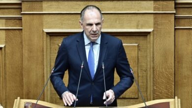 Γεραπετρίτης:-Συνταγματικός-μηδενισμός-από-την-αντιπολίτευση-στην-αναθεώρηση-του-Συντάγματος