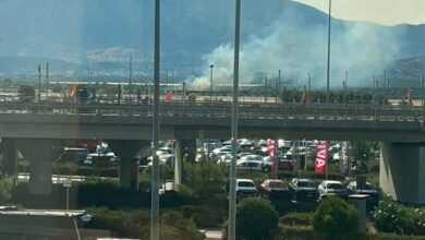 Υπό-έλεγχο-η-φωτιά-στα-Σπάτα-κοντά-στο-αεροδρόμιο