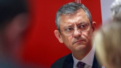 Διάσπαση-στο-τουρκικό-chp: Ο-Οζγκιούρ-Οζέλ-ίδρυσε-το-«Νέο-Κόμμα»-και-εξελέγη-πρόεδρος