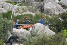 Επιχείρηση-διάσωσης-78χρονου-που-έπεσε-σε-γκρεμό-στην-Καστοριά