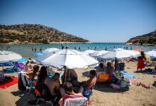 Καιρός:-Ηλιοφάνεια-και-άνοδος-της-θερμοκρασίας-σήμερα,-ως-35-βαθμούς-ο-υδράργυρος