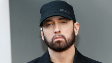eminem:-Αθλητικά-παπούτσια-από-τη-συλλογή-του-πωλούνται-σε-δημοπρασία