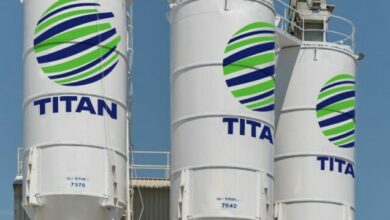 ΤΙΤΑΝ:-Γιατί-ανέβασε-ξανά-τον-πήχη-για-το-2026-–-Τι-κρύβεται-πίσω-από-το-νέο-guidance