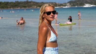Η-Μαρία-Μπεκατώρου-ευχήθηκε-«καλό-μήνα»-ποζάροντας-σε-παραλία-της-Σαρδηνίας