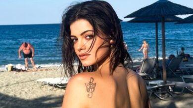 Τζένη-Καζάκου:-Οι-πόζες-της-στην-παραλία,-τα-στιγμιότυπα-που-δημοσίευσε