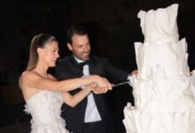 Η-Αμαλία-Κωστοπούλου-μοιράστηκε-εικόνες-από-τη-δεξίωση-του-γάμου-της-με-τον-Τζέικ-Μέντγουελ