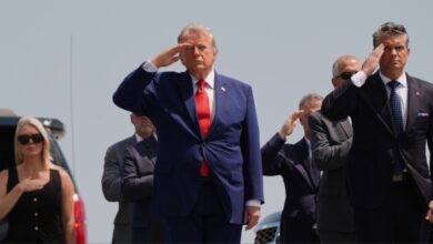 «Τελευταία-ευκαιρία»:-Ο-Τραμπ-λέει-ότι-διαπραγματεύεται-με-το-Ιράν,-η-Τεχεράνη-μιλά-για-«νέο-ψέμα»