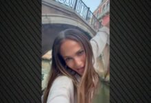 Η-Τζένιφερ-Λόπεζ-αναβίωσε-το-«like-a-virgin»-της-Μαντόνα-σε-γόνδολα-στη-Βενετία