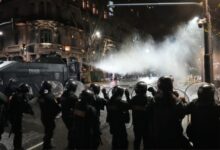 Επεισόδια-μεταξύ-διαδηλωτών-και-αστυνομικών-έξω-από-τη-Γερουσία-στην-Αργεντινή,-δείτε-βίντεο