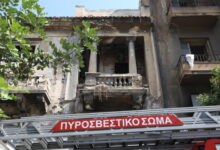 Πυρκαγιά-σε-ακατοίκητο-κτήριο-στην-Κουμουνδούρου,-απεγκλωβίστηκε-ένα-άτομο