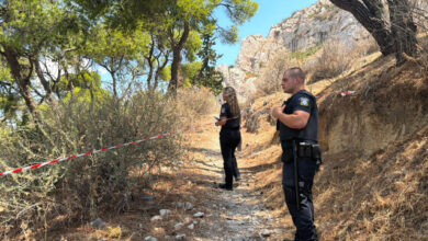 Σε-57χρονη-γυναίκα-ανήκει-η-σορός-στον-Λυκαβηττό,-από-πτώση-ο-θάνατος