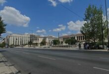Έρημη-πόλη-η-Αθήνα:-Άδειοι-δρόμοι-σε-Σύνταγμα,-Κολωνάκι,-Ομόνοια-και-Εξάρχεια,-δείτε-βίντεο