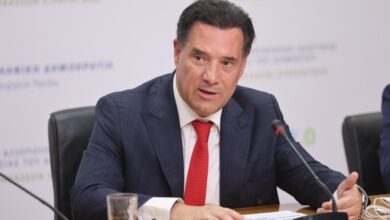 Η-απάντηση-Γεωργιάδη-για-την-πτώση-σοβά-στο-Βενιζέλειο:-Παιδιά-χαλαρώστε,-δεν-καταρρέει-το-ΕΣΥ