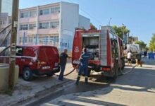 Φωτιά-τώρα-σε-οροφή-σχολείου-στη-Λούτσα,-κινητοποίηση-της-Πυροσβεστικής