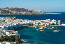 Μύκονος:-Συνελήφθησαν-δύο-γυναίκες-που-έκλεψαν-ρολόγια-αξίας-42.000-ευρώ