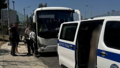 Ταυτοποιήθηκε-48χρονη-οδηγός-λεωφορείου-που-έκανε-παράνομη-αναστροφή-στην-Αθηνών-Σουνίου