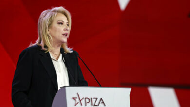 Οι-νέοι-τομεάρχες-της-ΚΟ-του-ΣΥΡΙΖΑ:-Τους-τομείς-Εξωτερικών-και-Άμυνας-αναλαμβάνει-η-Ρένα-Δούρου