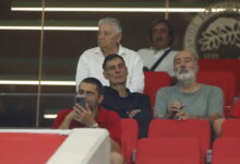 Στο-Καραϊσκάκη-ο-Μπαρτζώκας-κοντά-στον-ποδοσφαιρικό-Ολυμπιακό-στη-μάχη-του-με-τον-Ατρόμητο