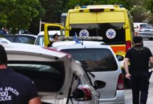 Δύο-νεκροί-από-πυροβολισμούς-σε-είσοδο-πολυκατοικίας-στη-Νέα-Σμύρνη