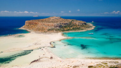 Νεκρή-η-41χρονη-Γαλλίδα-που-είχε-εντοπιστεί-χωρίς-τις-αισθήσεις-της-στον-Μπάλλο-στην-Κρήτη