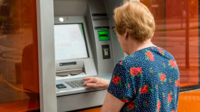 Στο-τραπέζι-αύξηση-έως-446-ευρώ-στους-συνταξιούχους,-τι-εξετάζεται-για-τη-ΔΕΘ