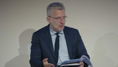 Σκέρτσος:-Στο-8%-η-ανεργία-στην-Ελλάδα-από-17%-το-2019,-κλείνει-η-ψαλίδα-με-την-Ευρωζώνη