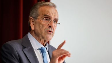 Σαμαράς-για-Τσίπρα:-Στο-ίδιο-έργο-θεατές,-μεγάλα-λόγια-και-αυταπάτες