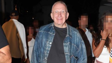 Στη-Μύκονο-ο-Ζαν-Πολ-Γκοτιέ,-φωτογραφίες-από-τη-βραδινή-του-έξοδο