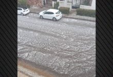 Έντονη-χαλαζόπτωση-έπληξε-το-κέντρο-του-Αγρινίου,-πλημμύρισαν-δρόμοι,-δείτε-βίντεο