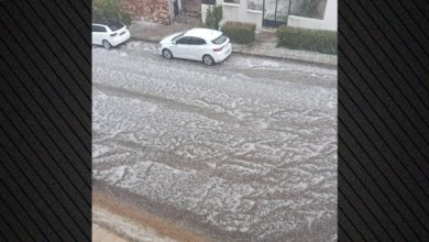 Έντονη-χαλαζόπτωση-έπληξε-το-κέντρο-του-Αγρινίου,-πλημμύρισαν-δρόμοι,-δείτε-βίντεο