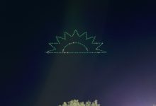 Σόου-με-drones-έστησε-το-ΠΑΣΟΚ-στο-Ηράκλειο:-carmina-burana-και-ο-πράσινος-ήλιος,-δείτε-βίντεο