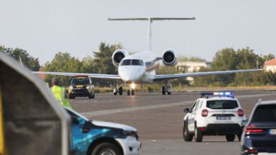 Με-αεροπλάνο-της-σερβικής-κυβέρνησης-έφτασε-στο-Βελιγράδι-η-σορός-του-Ράτκο-Μλάντιτς