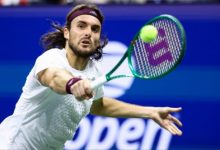 us-open:-Ο-Σέλτον-σταμάτησε-τον-«αδιάθετο»-Τσιτσιπά-με-3-0-σετ,-δείτε-βίντεο