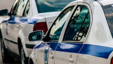 Συνελήφθη-53χρονος-που-επιτέθηκε-και-τραυμάτισε-δύο-αστυνομικούς-στην-Πτολεμαΐδα