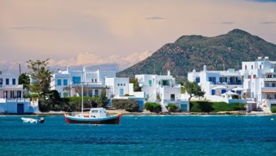 Μήλος:-Η-ΕΛΛΕΤ-ζητά-έλεγχο-σε-περίπου-30-οικοδομικές-άδειες