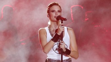 Η-Κατερίνα-Λιόλιου-ανέβαλε-τη-συναυλία-στα-Ιωάννινα-για-να-αποχαιρετήσει-τον-Γιώργο-Μαζωνάκη