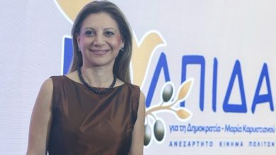 Δεν-θα-υπάρξει-ακυβερνησία,-λέει-η-Καρυστιανού-–-Καμία-συνεργασία-με-συστημικά-κόμματα