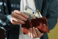 Πώς-φτιάχνεται-ένα-χαρτονόμισμα-του-ευρώ;-Το-χαρτί,-το-μελάνι-και-το-κόστος-παραγωγής
