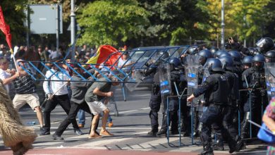 Επεισόδια-σε-διαδήλωση-αγροτών-στο-Βουκουρέστι-με-24-τραυματίες,-δείτε-βίντεο
