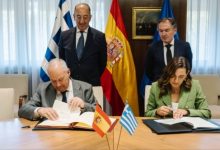 Ελλάδα-και-Ισπανία-υπέγραψαν-για-πρώτη-φορά-Μνημόνιο-Τουριστικής-Συνεργασίας