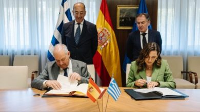 Ελλάδα-και-Ισπανία-υπέγραψαν-για-πρώτη-φορά-Μνημόνιο-Τουριστικής-Συνεργασίας
