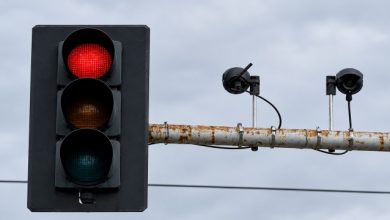 Κάμερες-στα-φανάρια:-Τελικά-«γράφουν»-ή-όχι;-Τι-ισχύει-σήμερα-στην-Ελλάδα